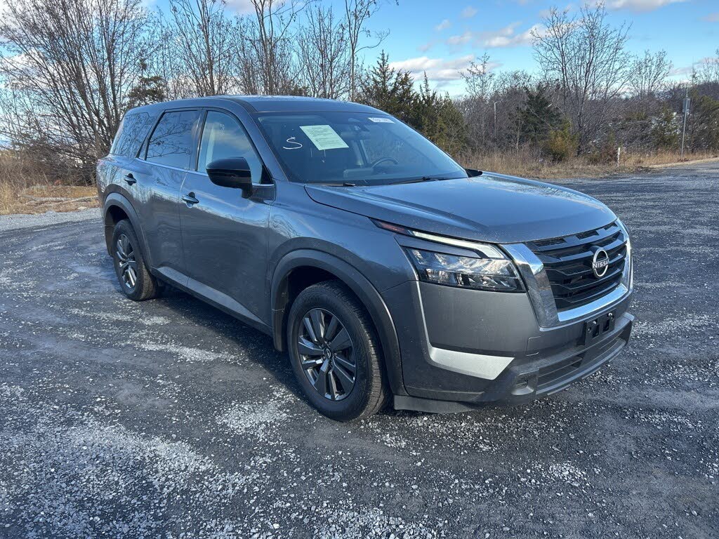 2024 Nissan Pathfinder S 4WD