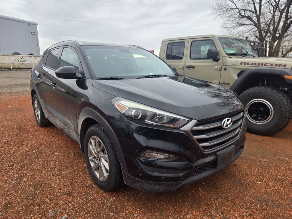 2016 Hyundai Tucson 2.0L SE AWD with Beige Seats