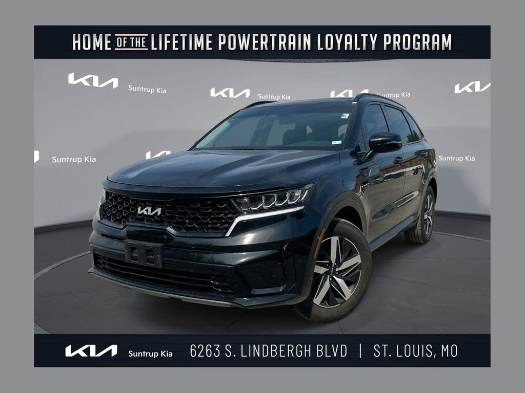 2022 Kia Sorento S FWD