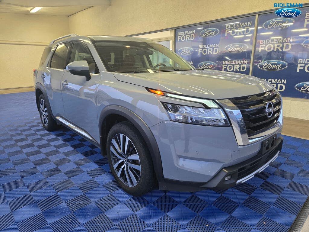 2022 Nissan Pathfinder Platinum 4WD