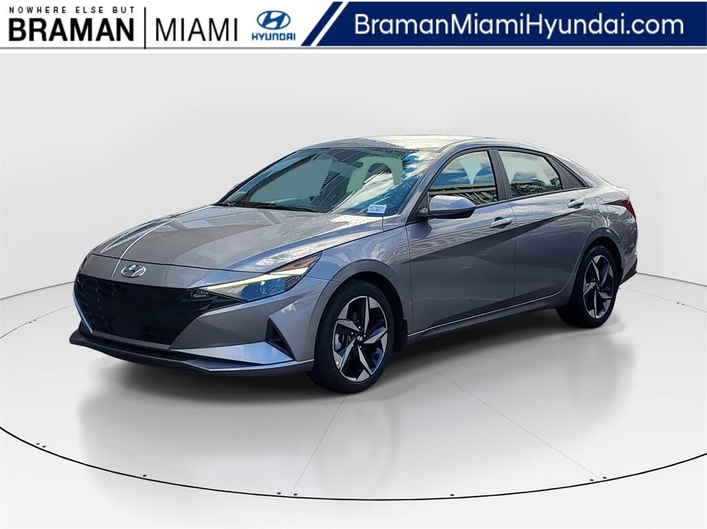 2023 Hyundai Elantra SEL FWD