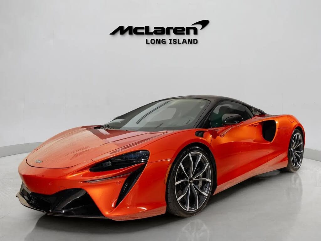 2023 McLaren Artura RWD