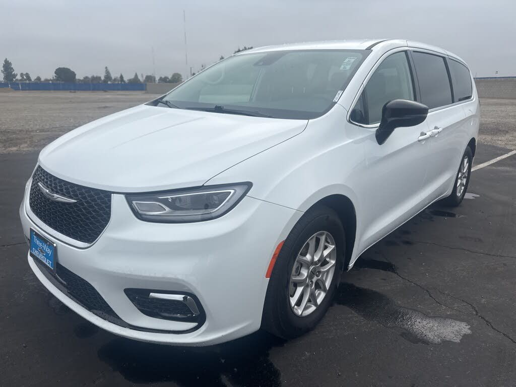 2024 Chrysler Pacifica Touring L FWD