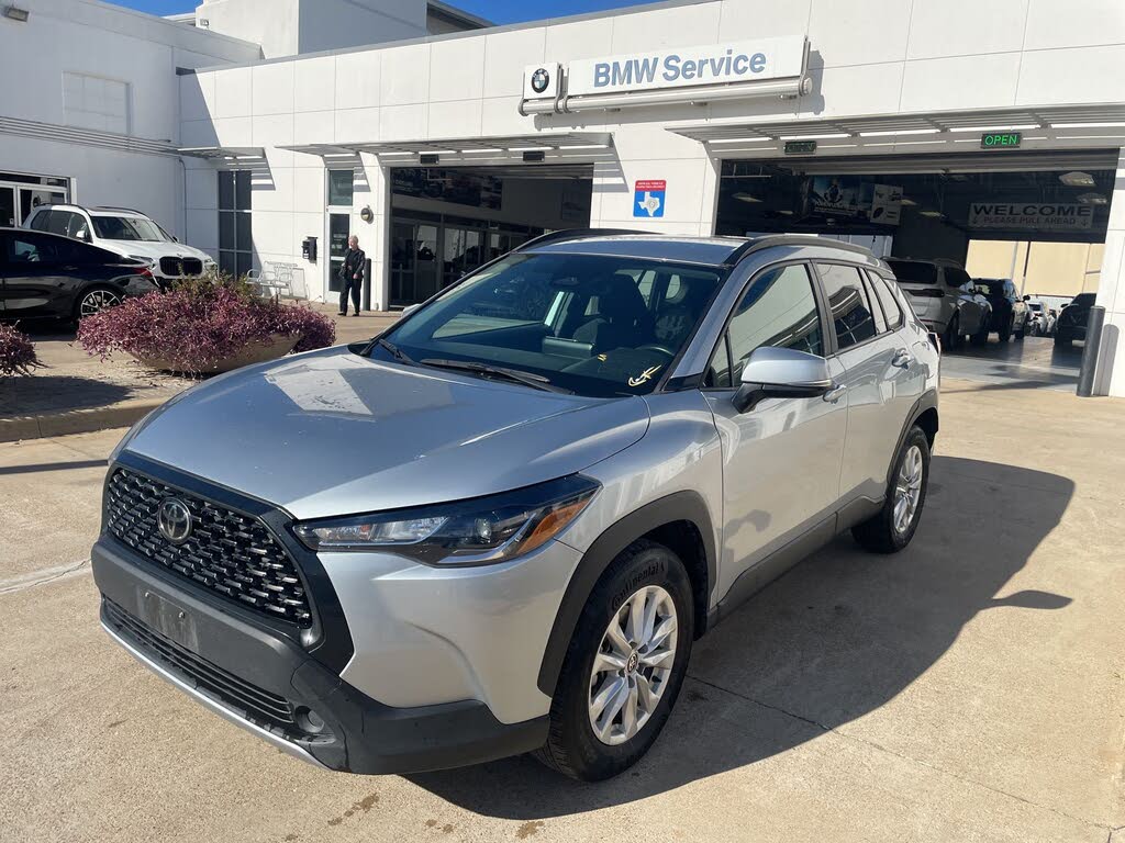 2024 Toyota Corolla Cross LE AWD