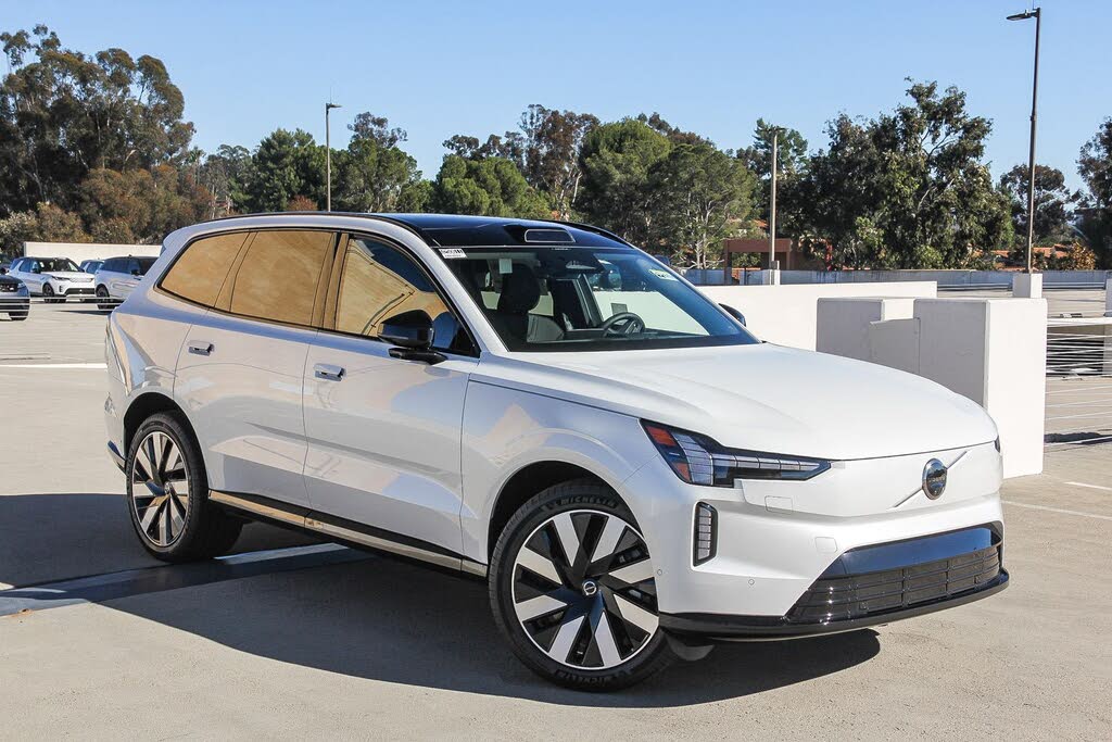 2025 Volvo EX90 Twin Performance Plus 7-Passenger eAWD