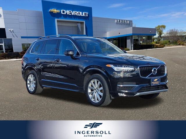 2016 Volvo XC90 T6 Momentum AWD