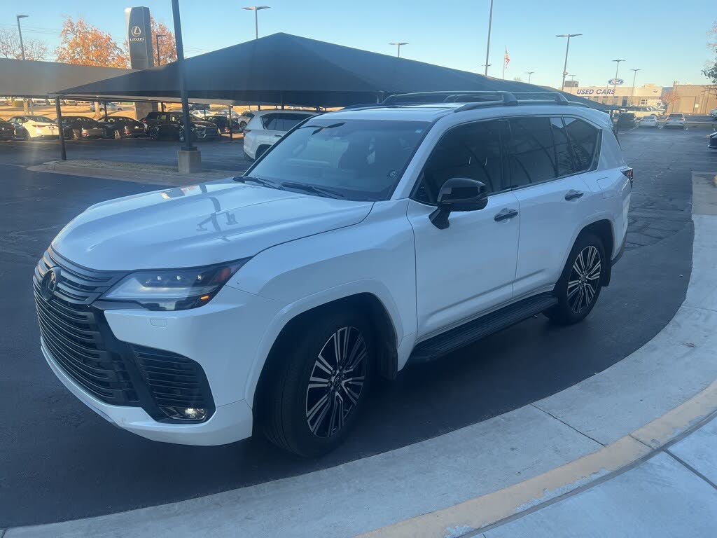 2022 Lexus LX 600 Luxury AWD