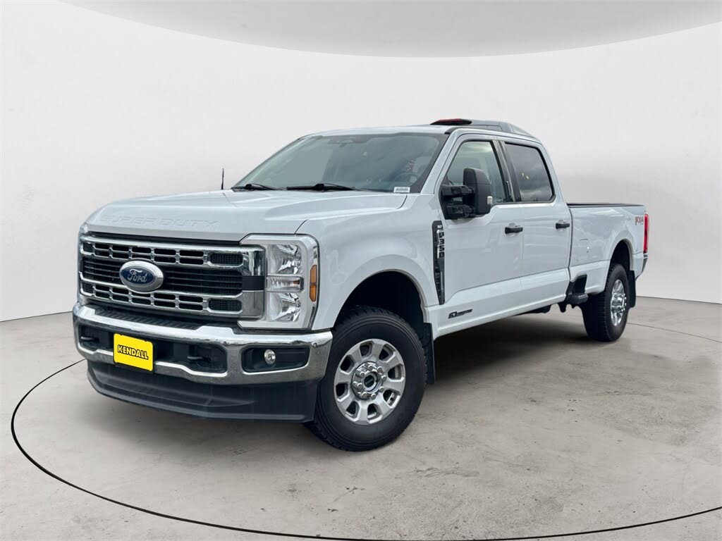 2024 Ford F-350 Super Duty XLT Crew Cab 4WD