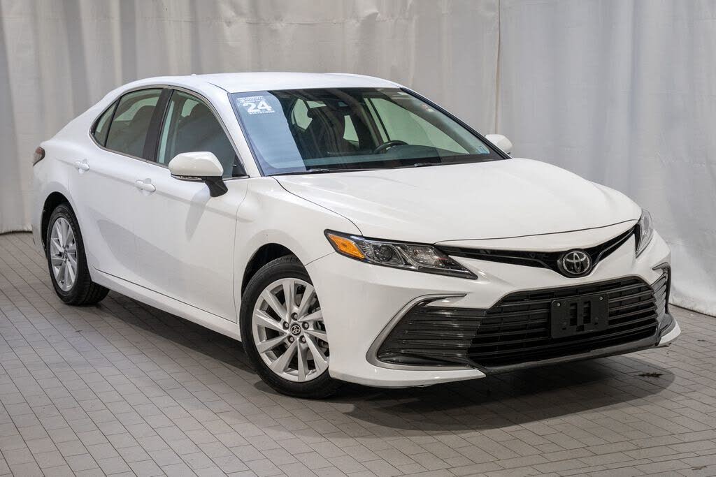 2024 Toyota Camry LE AWD