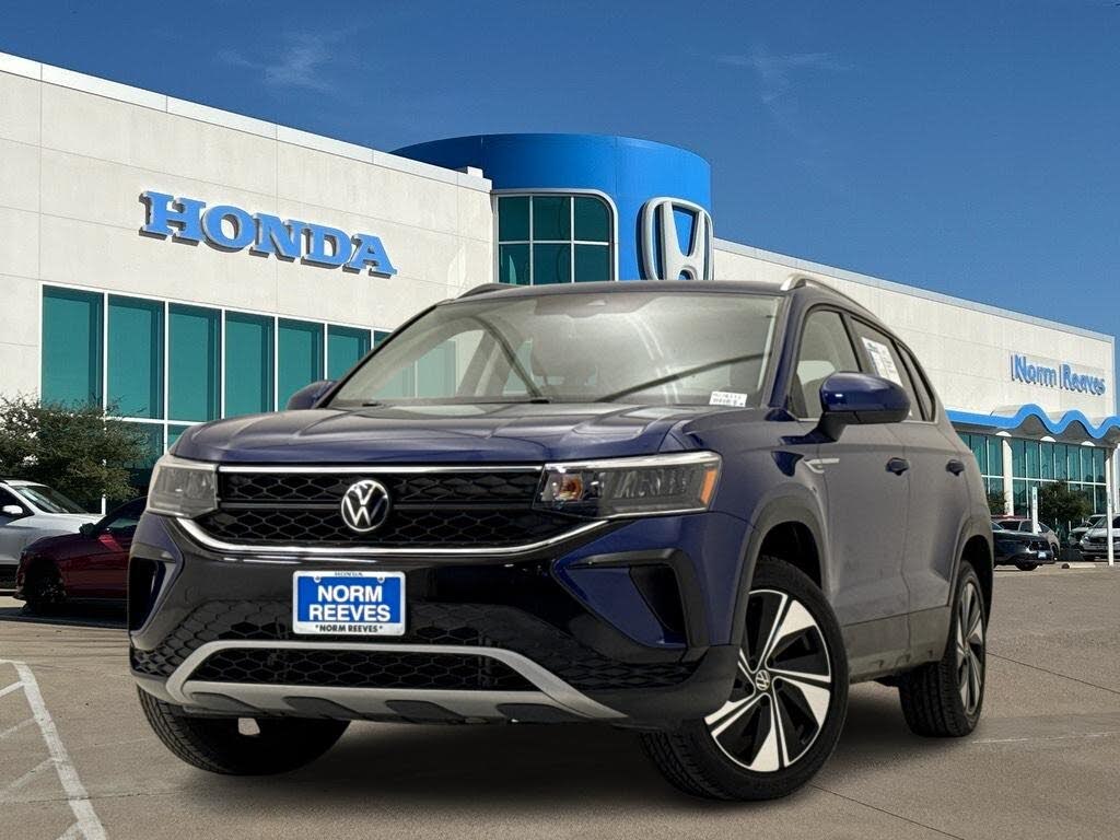 2024 Volkswagen Taos SE 4Motion