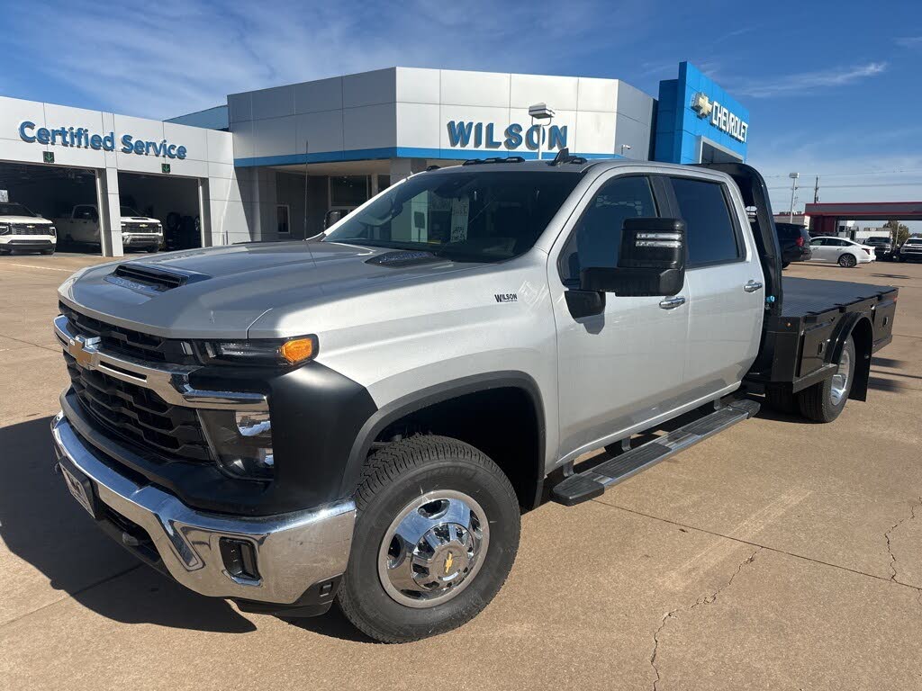 2025 Chevrolet Silverado 3500HD LT Crew Cab LB 4WD