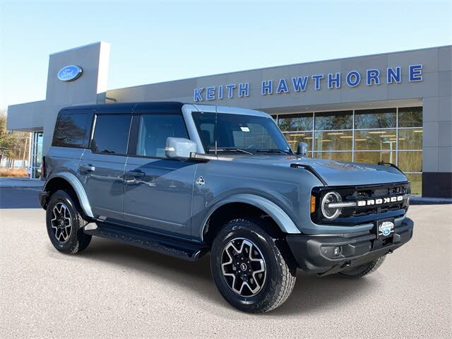 2025 Ford Bronco Outer Banks 4-Door 4WD