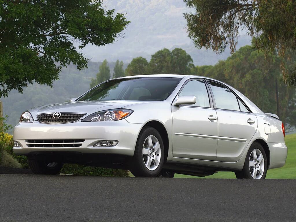 2005 Toyota Camry SE V6 FWD