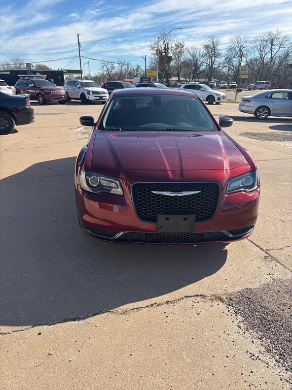 2019 Chrysler 300 Touring RWD