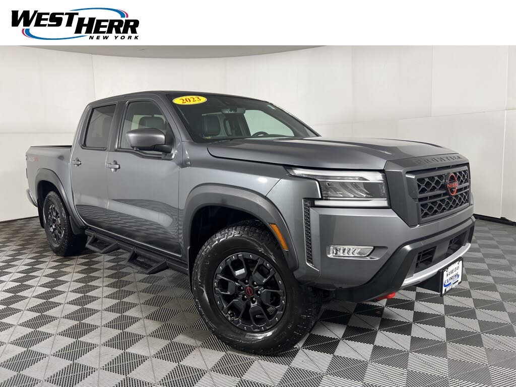 2023 Nissan Frontier PRO-4X Crew Cab 4WD
