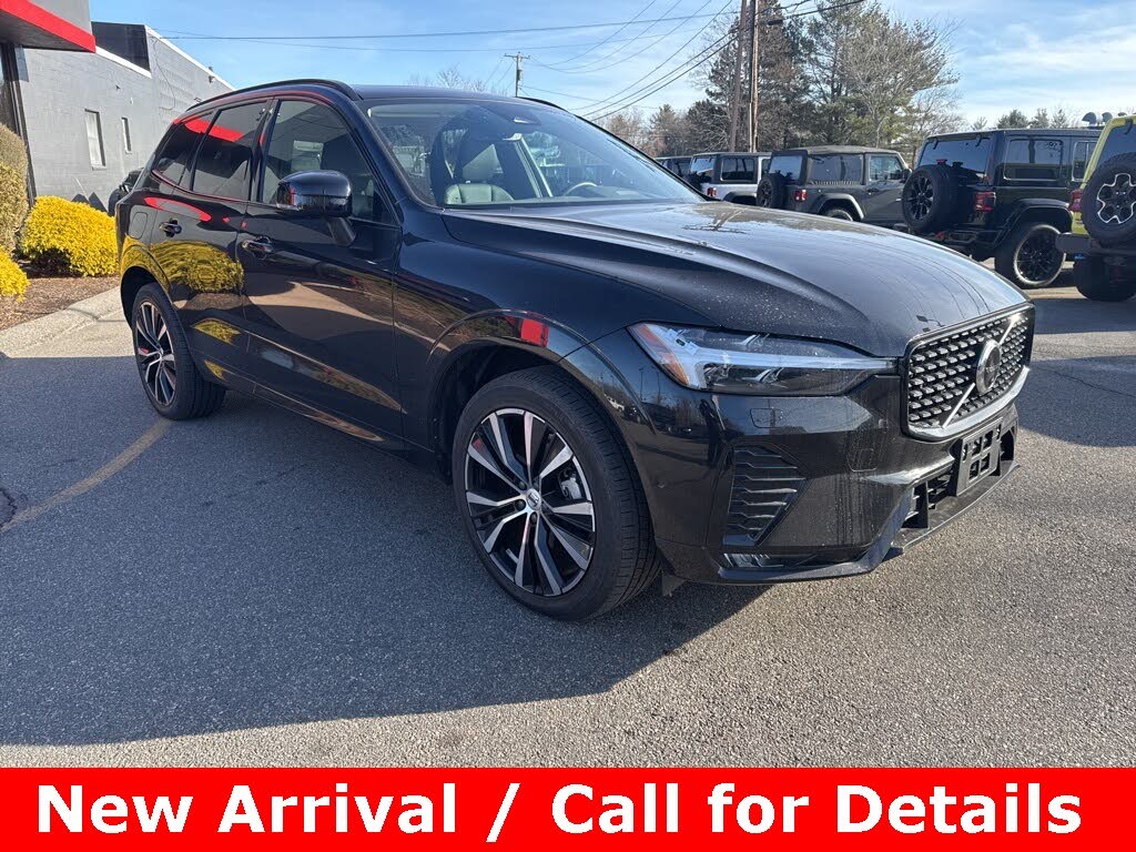 2024 Volvo XC60 B5 Plus Dark Theme AWD