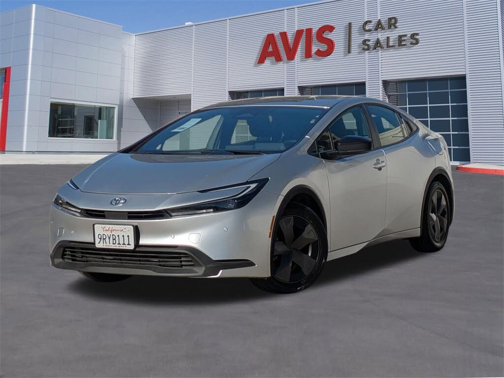 2025 Toyota Prius LE FWD