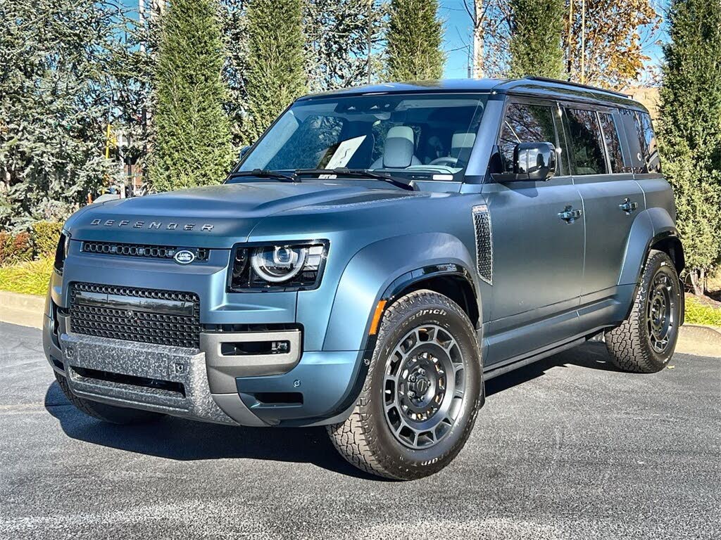 2026 Land Rover Defender 110 P635 OCTA AWD