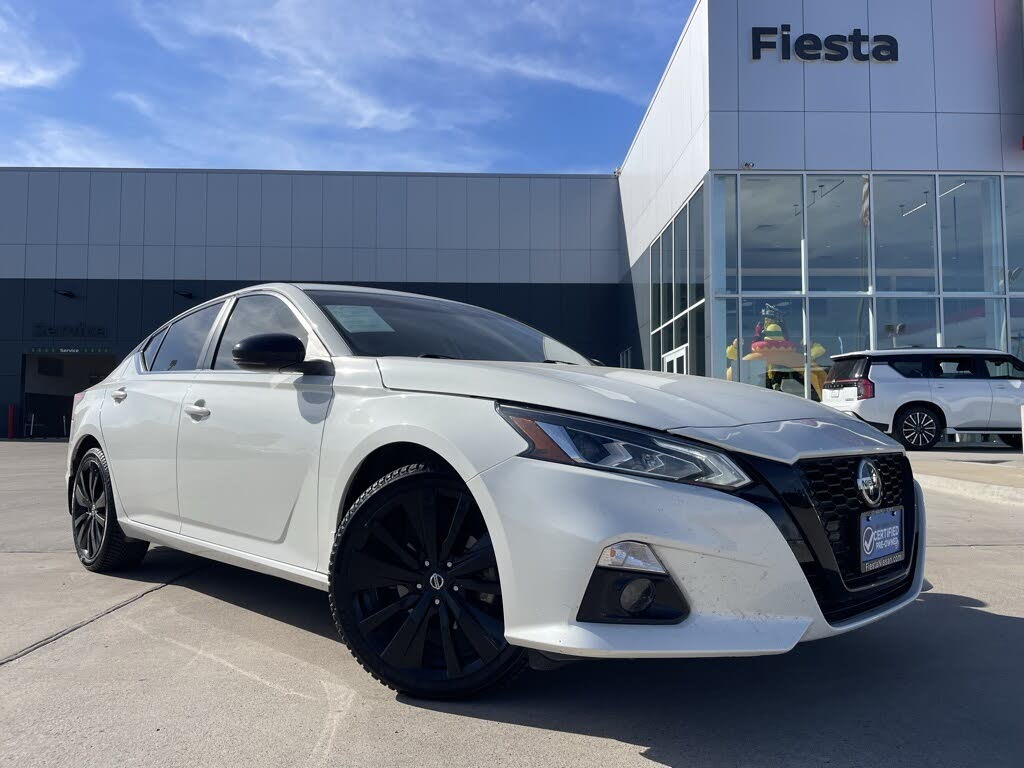 2022 Nissan Altima 2.5 SR AWD