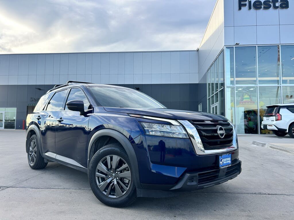 2022 Nissan Pathfinder SV FWD