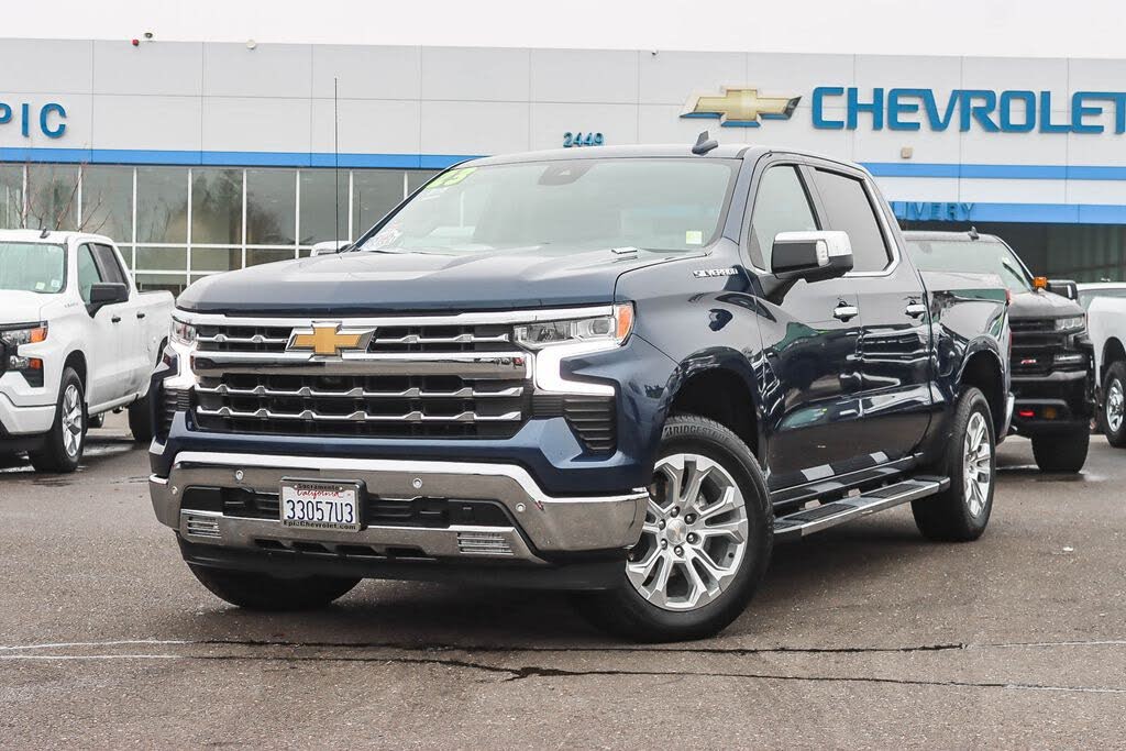 2023 Chevrolet Silverado 1500 LTZ Crew Cab 4WD