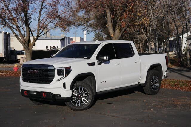 2023 GMC Sierra 1500 AT4 Crew Cab 4WD
