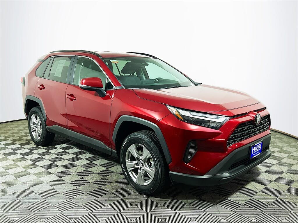 2023 Toyota RAV4 XLE FWD