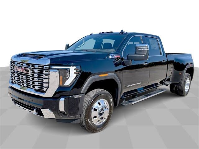 2025 GMC Sierra 3500HD Denali Crew Cab 4WD