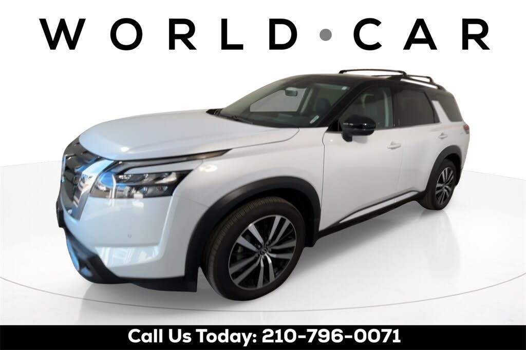 2025 Nissan Pathfinder Platinum 4WD