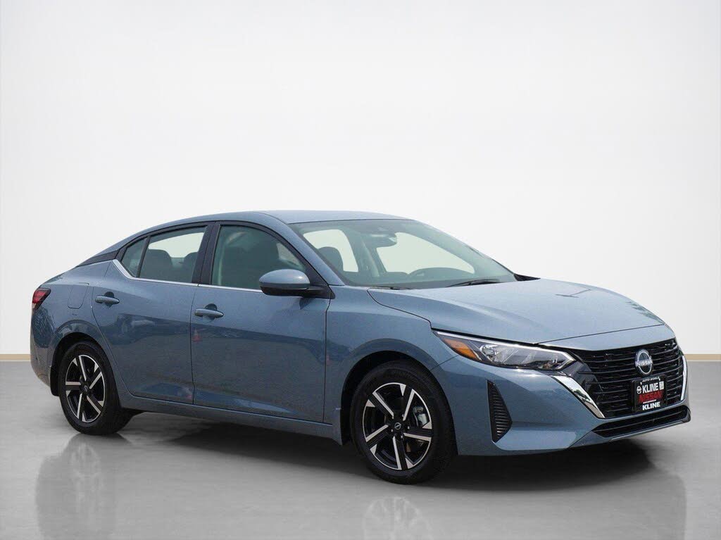 2025 Nissan Sentra SV FWD