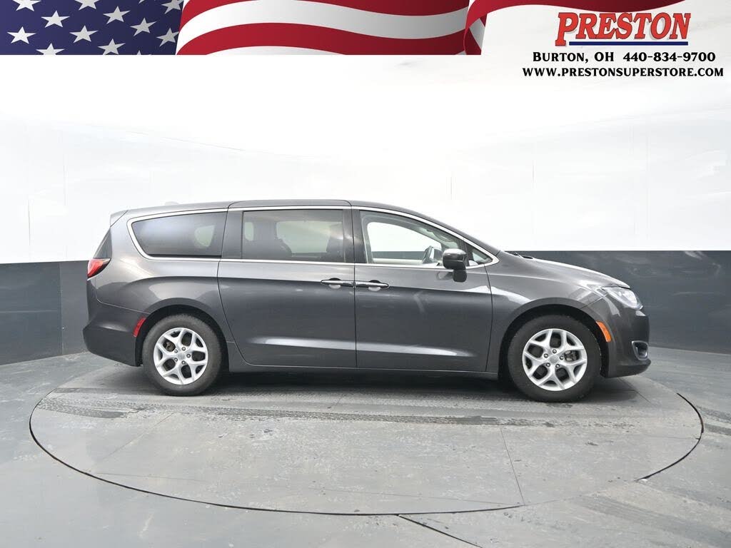 2018 Chrysler Pacifica Touring Plus FWD