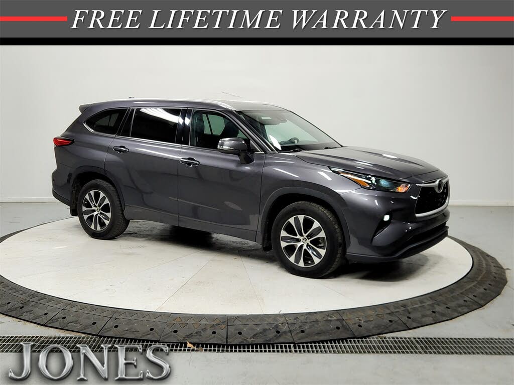 2022 Toyota Highlander XLE AWD