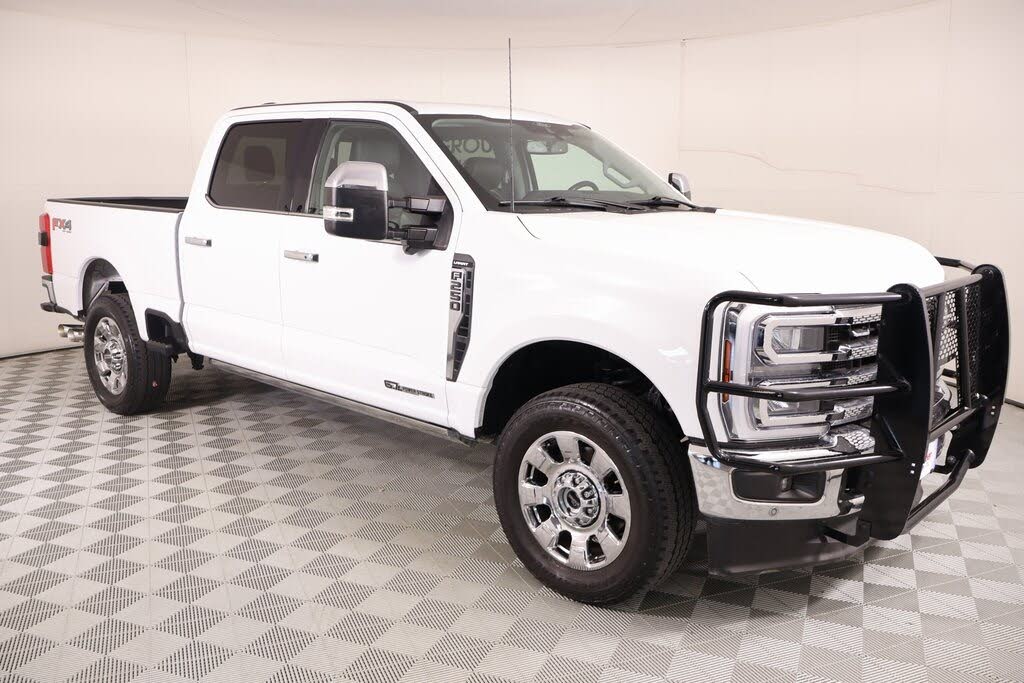 2024 Ford F-250 Super Duty Lariat Crew Cab 4WD
