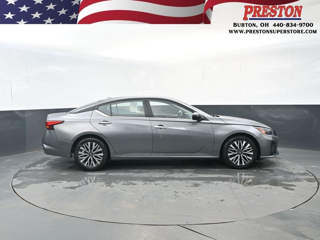 2024 Nissan Altima 2.5 SV FWD