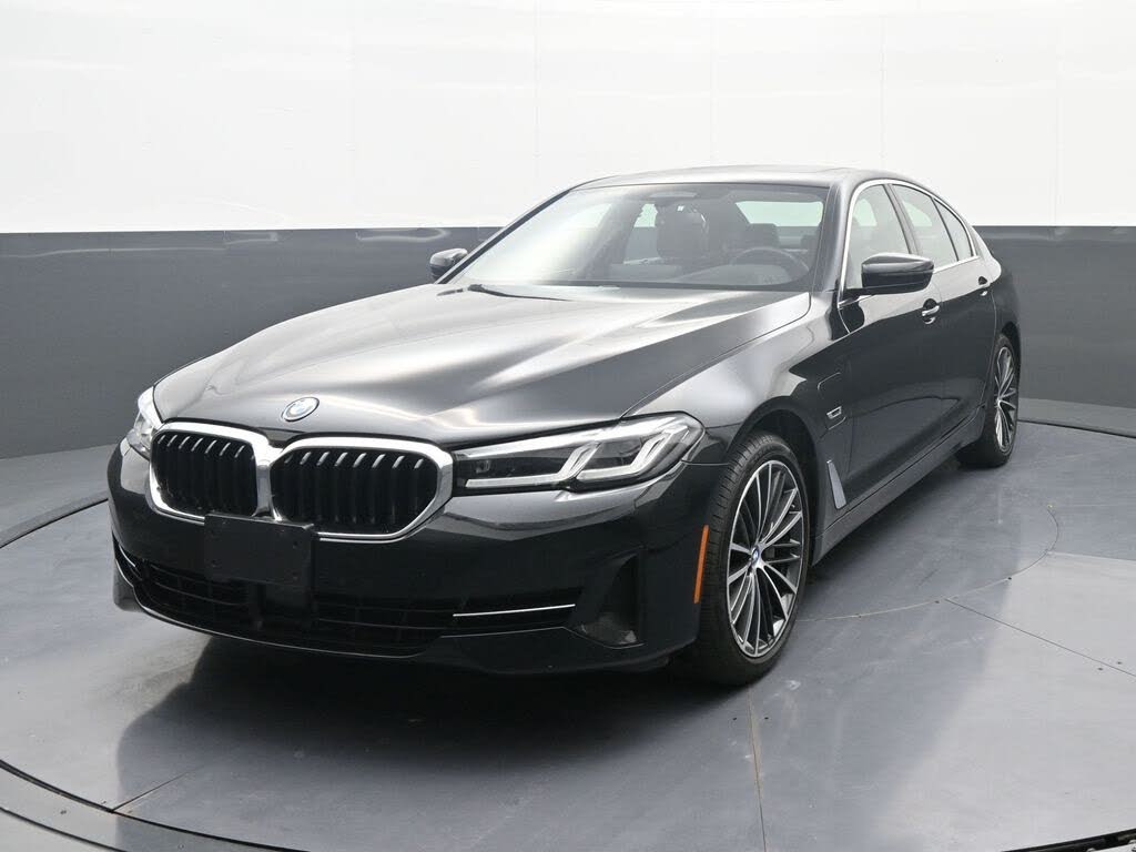2023 BMW 5 Series 530e xDrive Hybrid Plug-in AWD