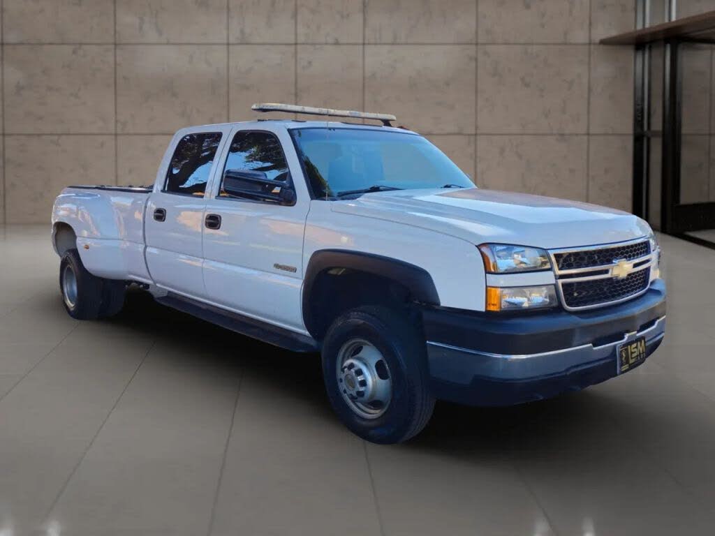 2006 Chevrolet Silverado 3500 Work Truck Crew Cab LB DRW RWD