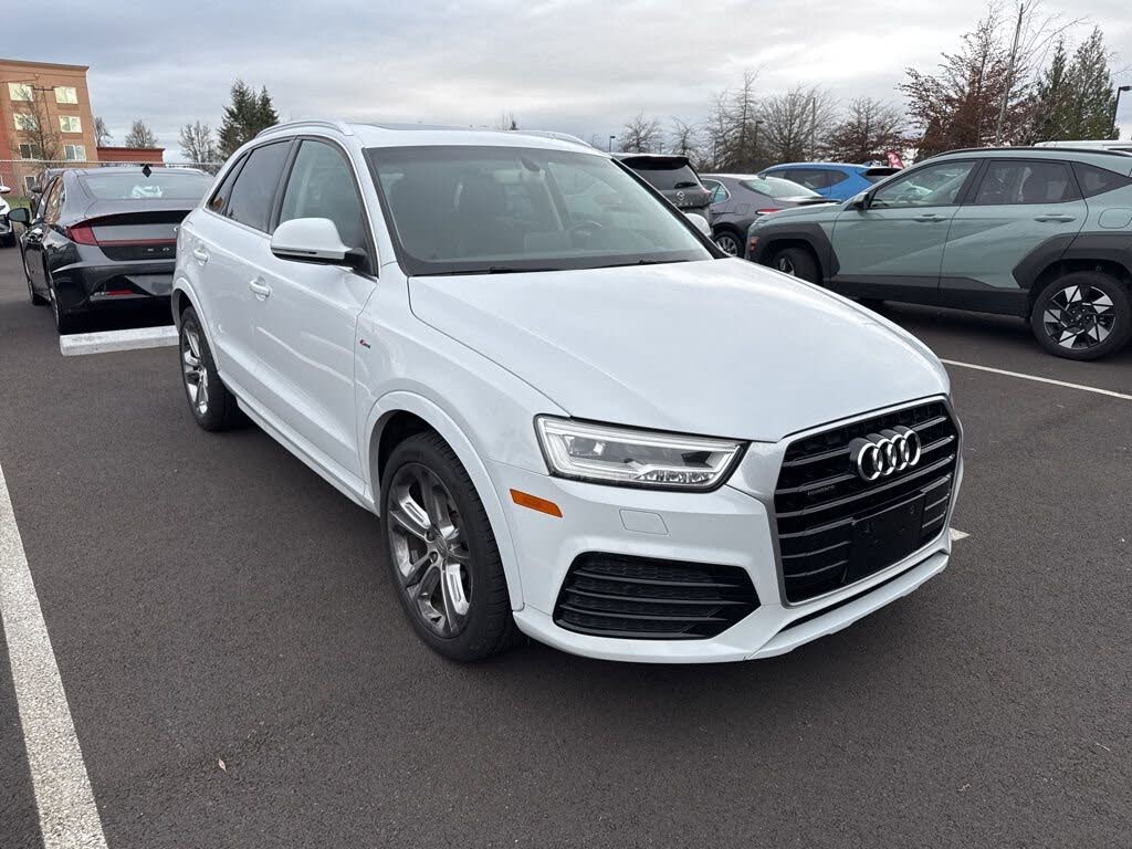 2016 Audi Q3 2.0T quattro Prestige