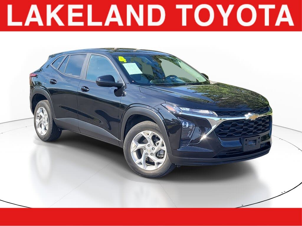 2024 Chevrolet Trax LS FWD