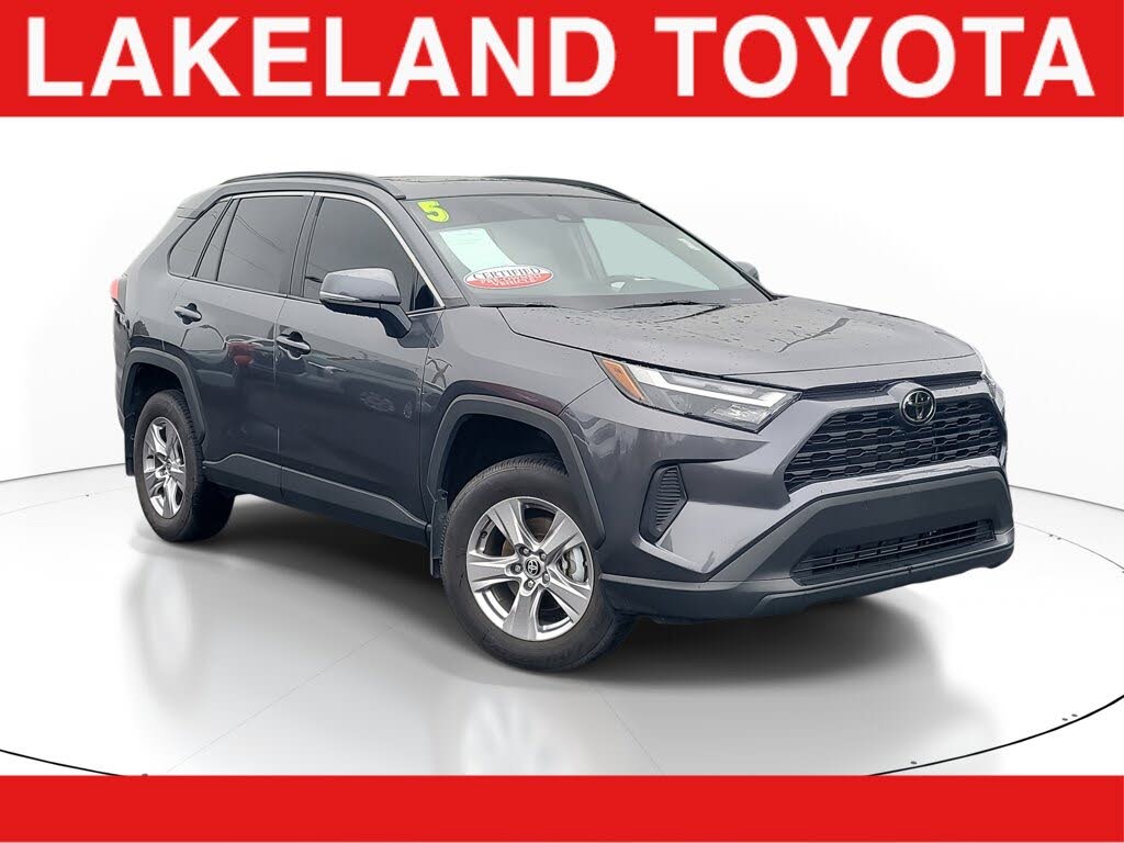 2025 Toyota RAV4 XLE FWD