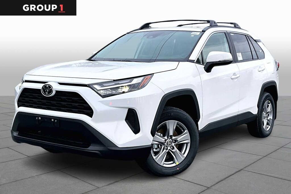 2025 Toyota RAV4 XLE AWD