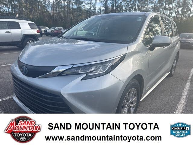 2021 Toyota Sienna XLE 7-Passenger FWD