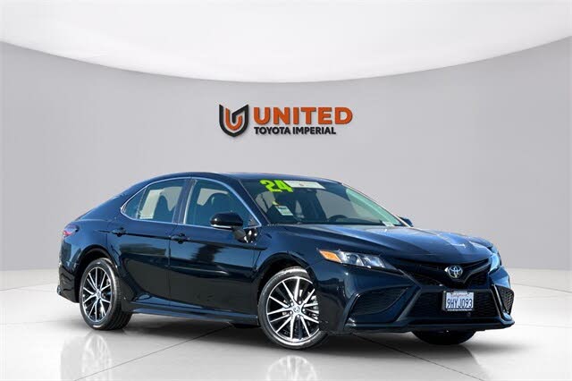 2024 Toyota Camry SE FWD