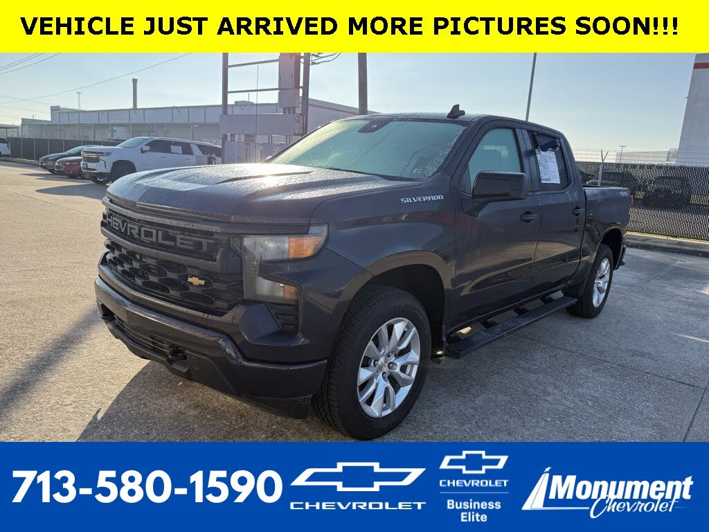 2022 Chevrolet Silverado 1500 Custom Crew Cab 4WD