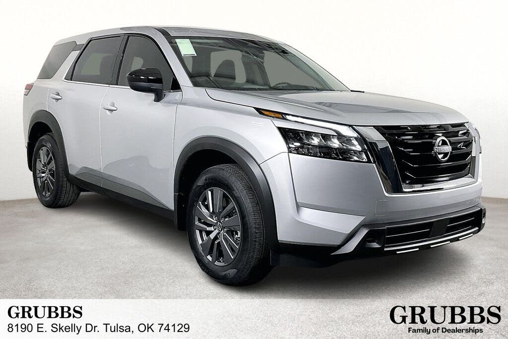 2025 Nissan Pathfinder S FWD