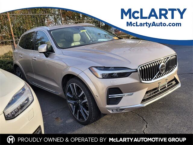 2023 Volvo XC60 B5 Ultimate Bright Theme FWD