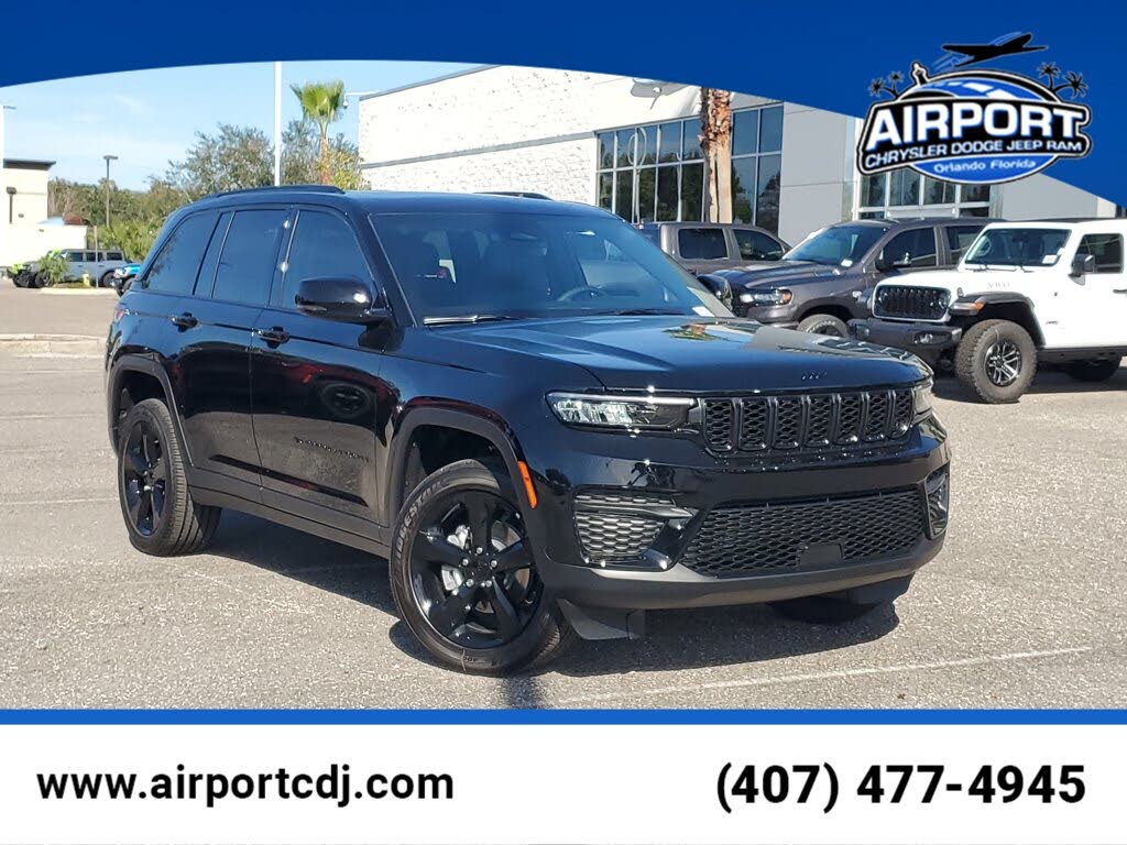 2025 Jeep Grand Cherokee Laredo RWD