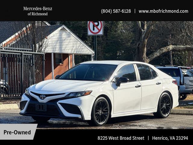 2022 Toyota Camry Hybrid SE FWD
