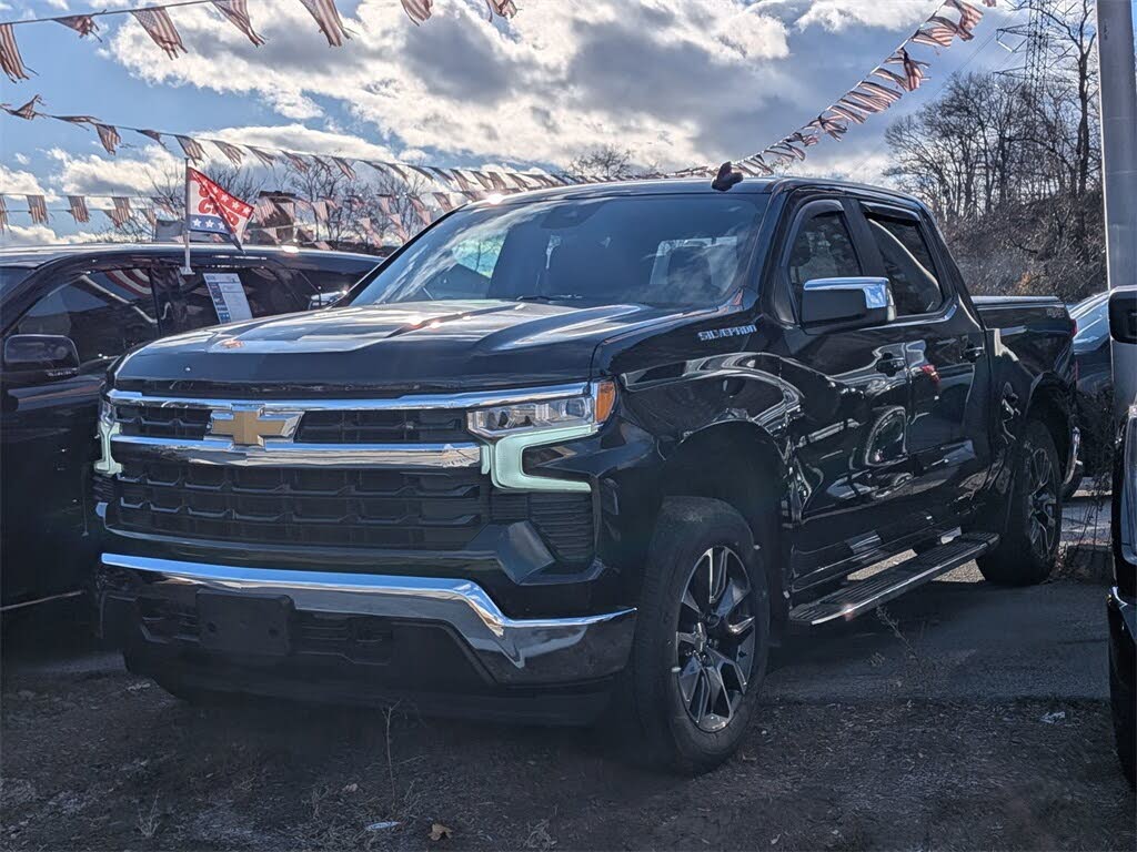 2024 Chevrolet Silverado 1500 LT Crew Cab 4WD