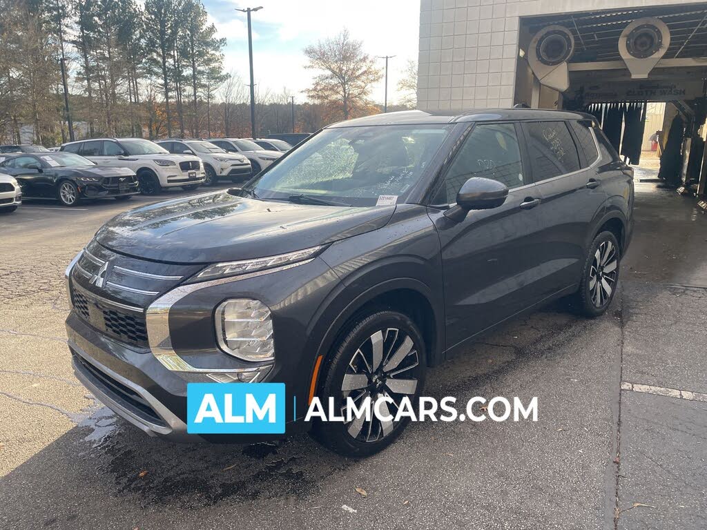 2025 Mitsubishi Outlander SE FWD