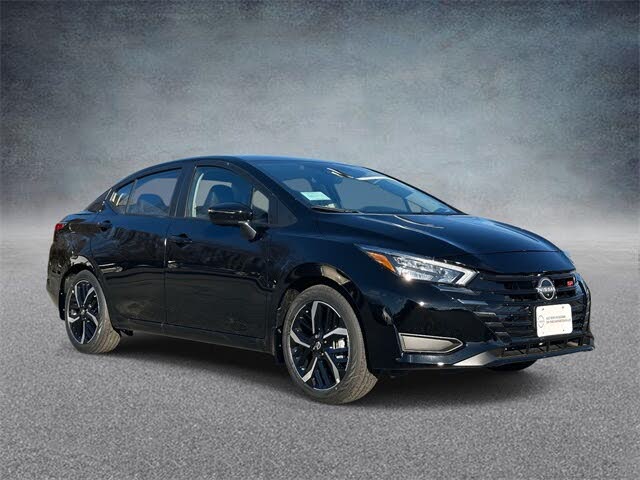 2025 Nissan Versa SR FWD